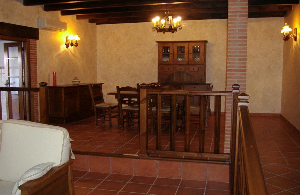 Casa Rural Tia Tomasa Мальпартіда-де-Пласенсія Номер фото